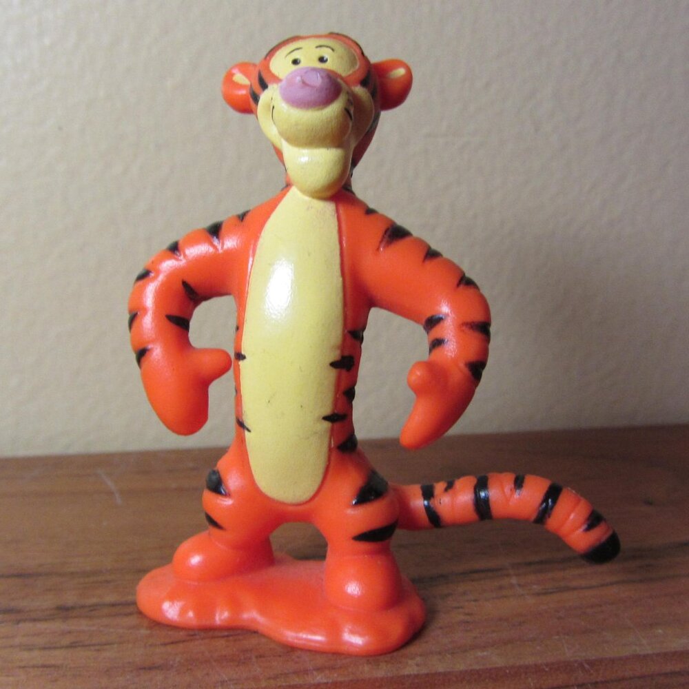 3 for $24 - tigger vintage disney winnie the pooh figurine (T463)